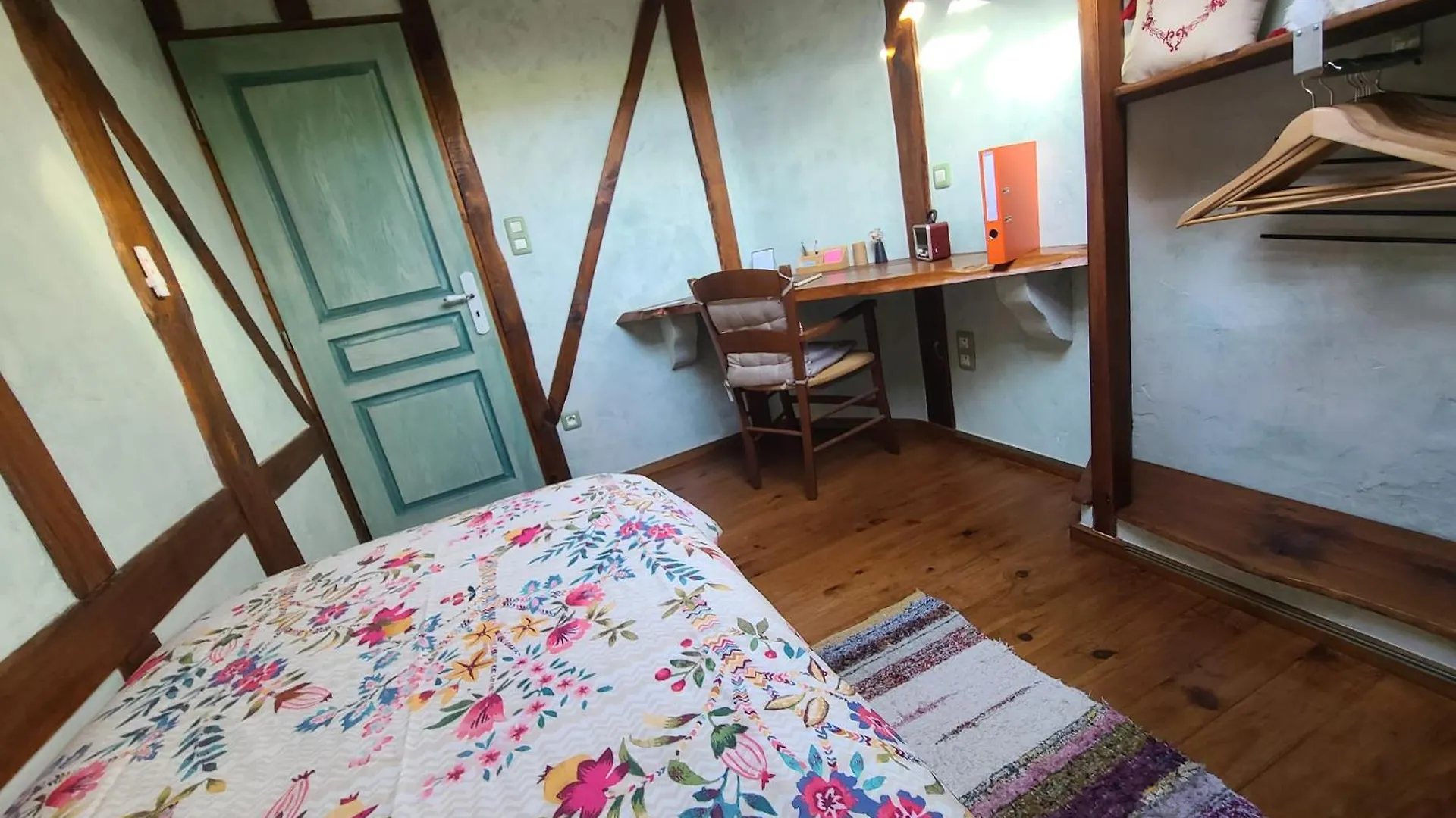 - - - - -Les Colombages - - - - Chambre D'Hotes-Gite- Classement Gite 3 Etoiles Mirepoix  0*, Mirepoix (Ariege)